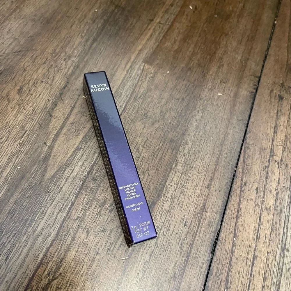 Kevyn Aucoin Unforgettable Lipstick - Cream - Modern Love